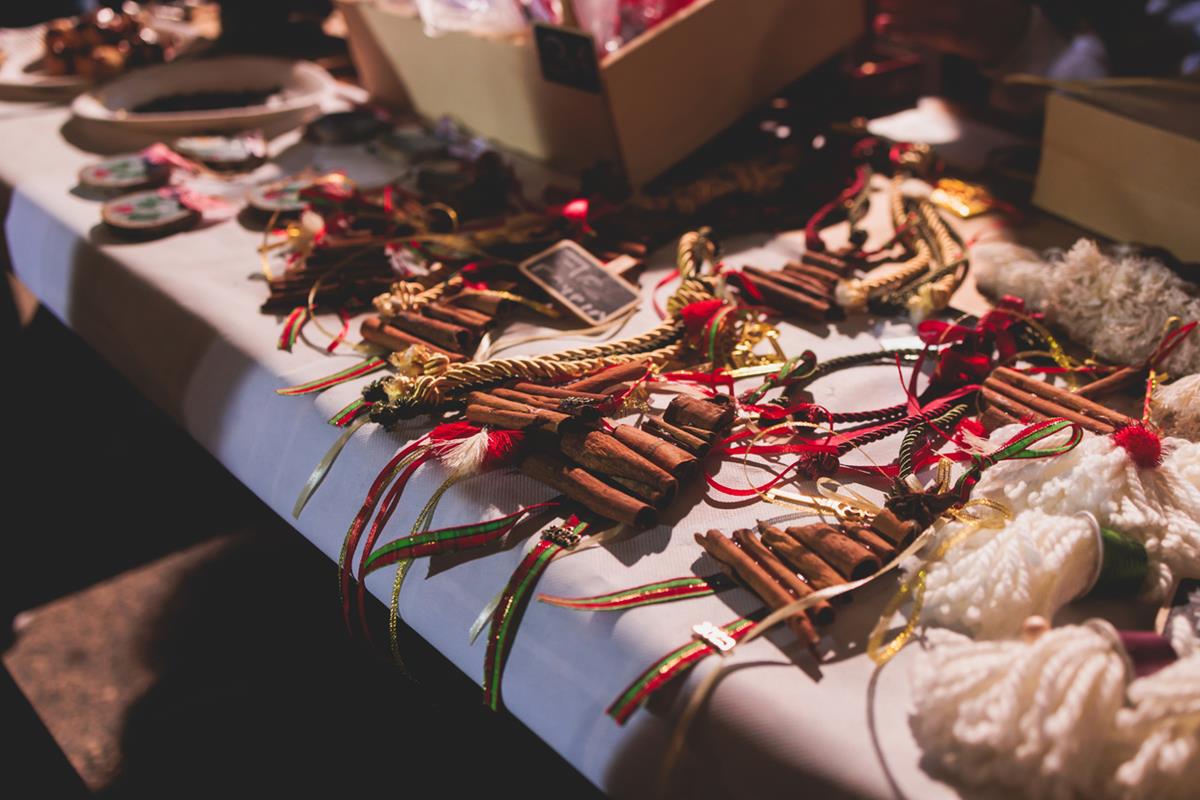Step into the Christmas Market inside the Keel Boat and explore festive booths filled with handcrafted gifts, baked goods, and other ready-to-gift items from area makers. It’s the perfect stop to shop local and spread holiday cheer!