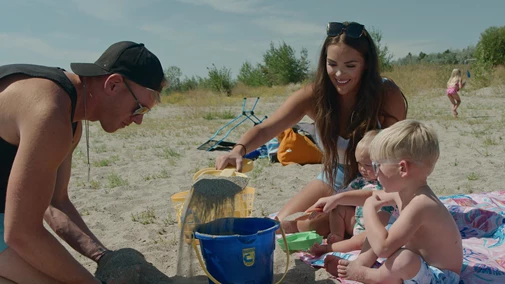 With summer heating up, and the days growing longer (and sunnier!), it's the perfect time to get outside and enjoy all that Williston has to offer. From pickleball to paddleboards, we’ve rounded up outdoor activities that will keep you busy and make you forget what ‘bored’ even means. No matter your age, there’s plenty of fun waiting for kids, adults, and everyone in between!